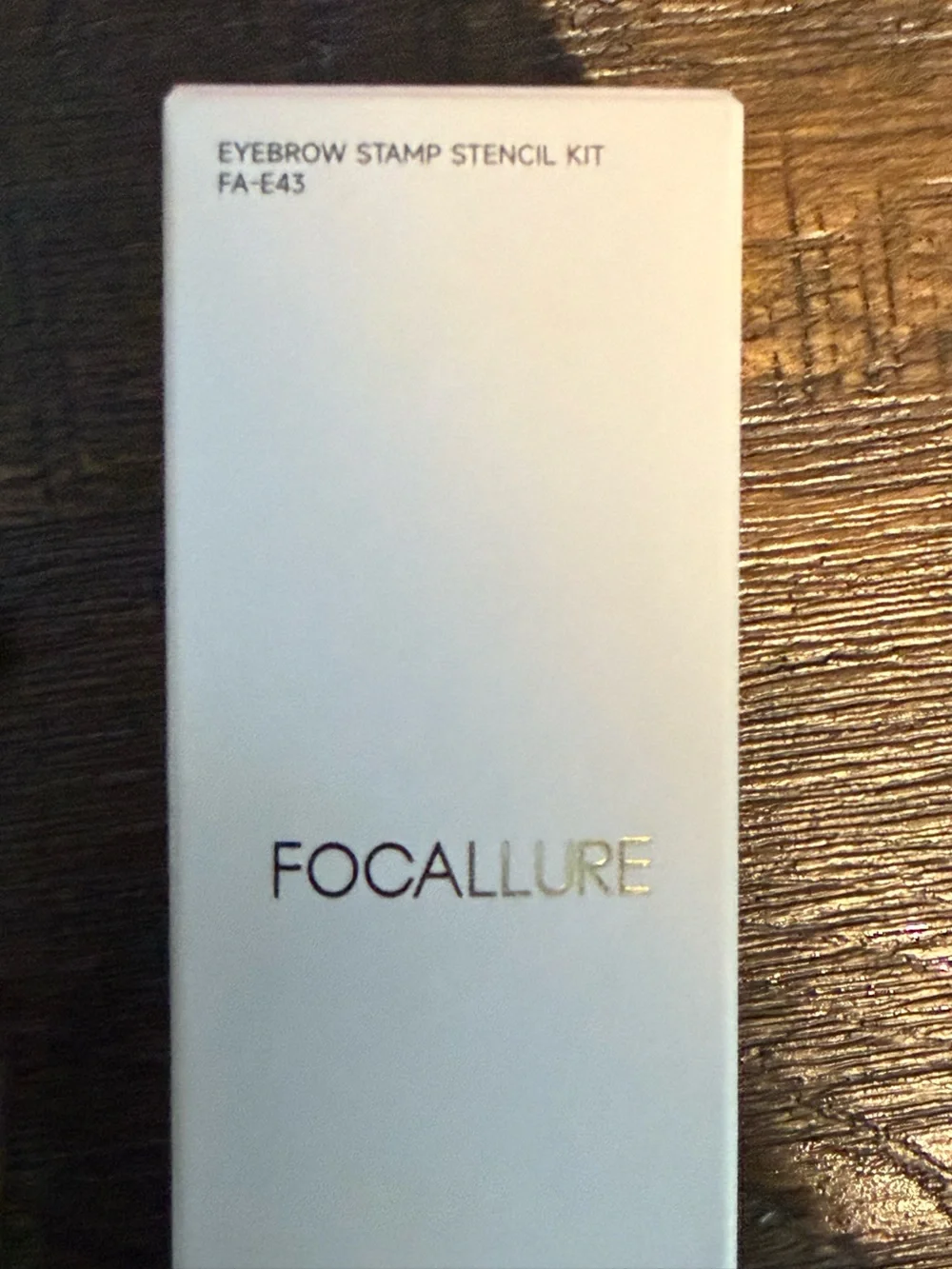 Focallure Brow Stamp Kit in Blonde, Brand new, tons of stencils for brow.